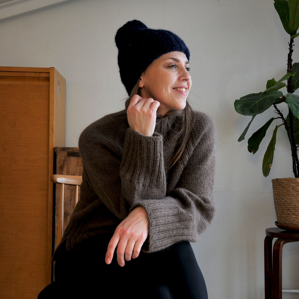 NEULEOHJE | LOU SWEATER – 2202 NR. 5