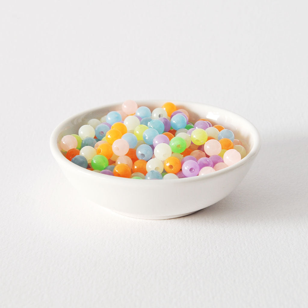 AKRYYLIHELMET 6MM 25G | PIMEÄSSÄ HOHTAVAT