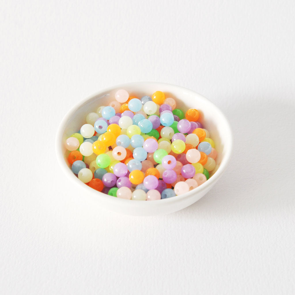 AKRYYLIHELMET 6MM 25G | PIMEÄSSÄ HOHTAVAT